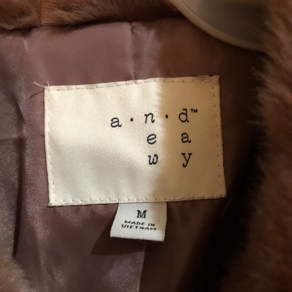 Beautiful jacket - Picture 2 of 6